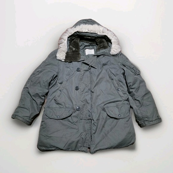 U.S. G.I. Extreme Cold Weather Parka Hooded Army Coat Green N-3B Size Medium